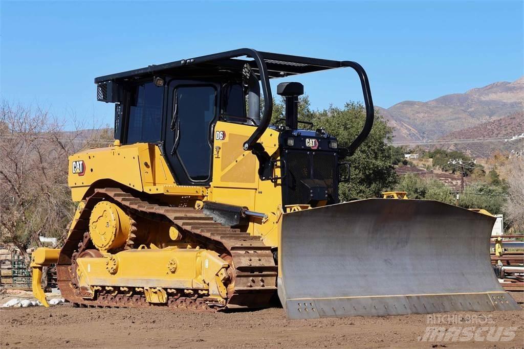 CAT D6 XL Buldožerji goseničarji