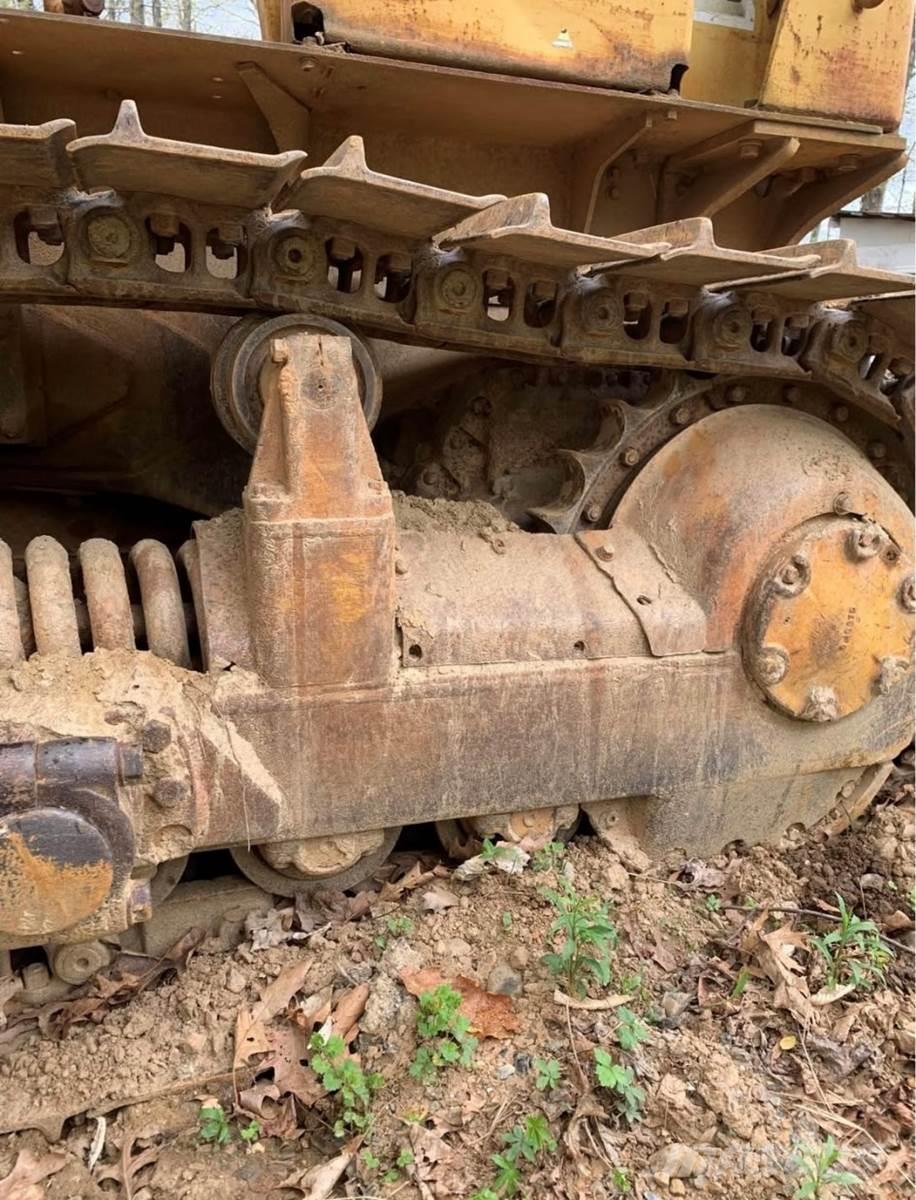 CAT D6C Buldožerji goseničarji