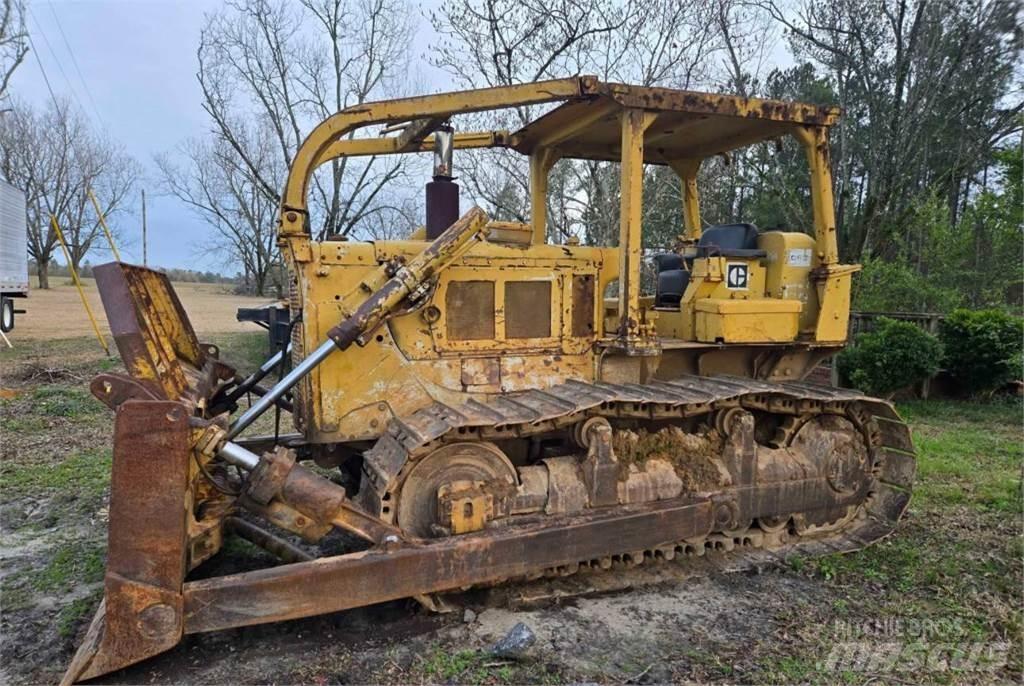 CAT D6C Buldožerji goseničarji