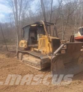 CAT D6K Buldožerji goseničarji
