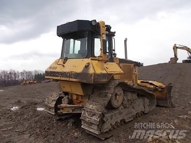 CAT D6M Buldožerji goseničarji