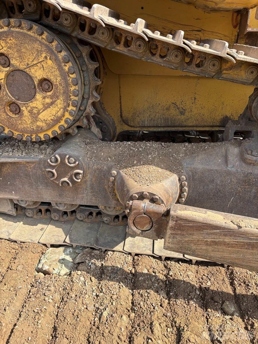 CAT D6R Buldožerji goseničarji