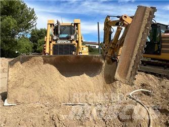 CAT D6T Buldožerji goseničarji