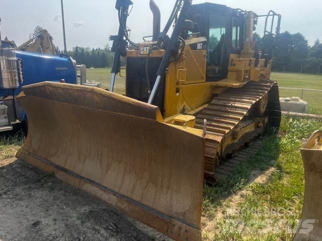 CAT D6T Buldožerji goseničarji