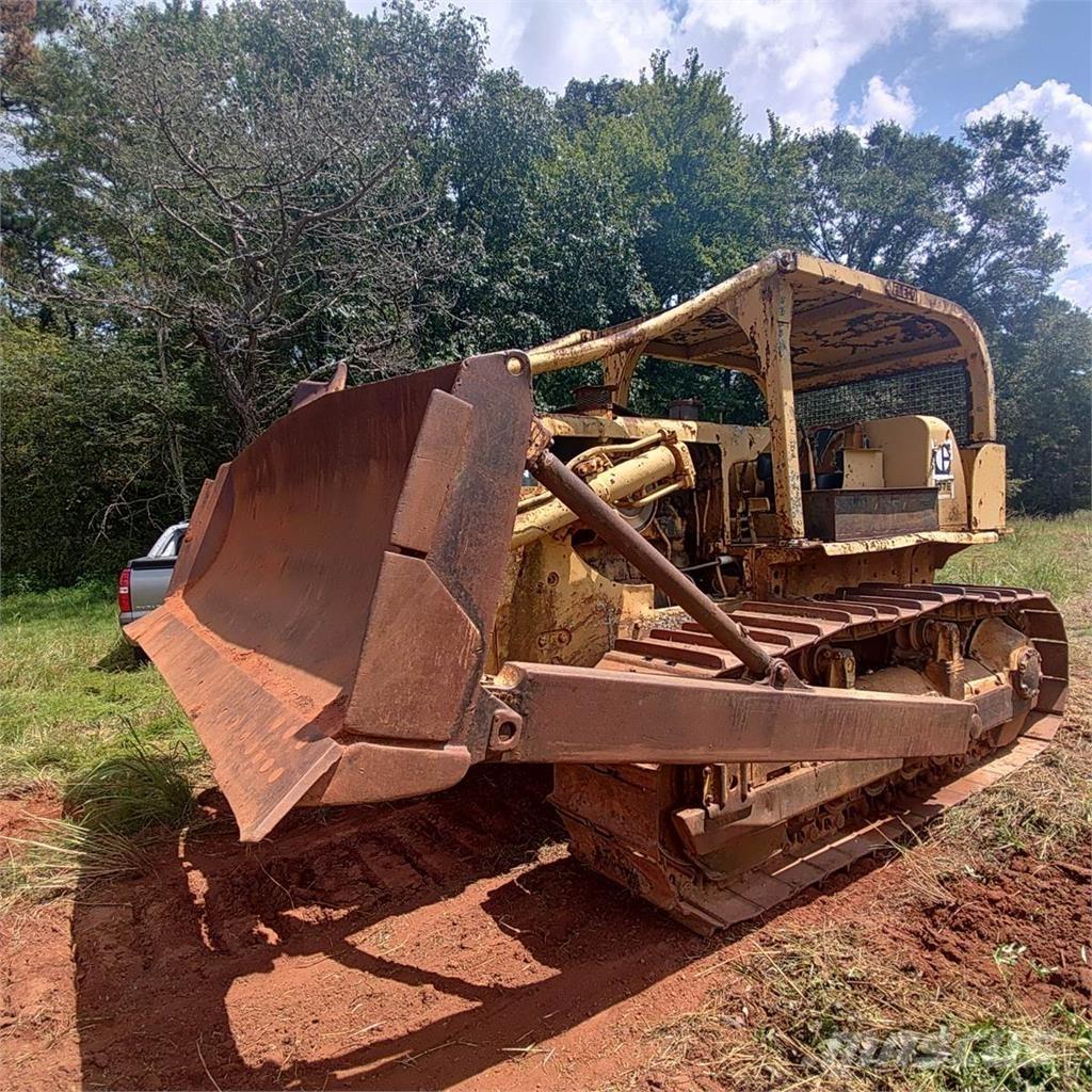 CAT D7E Buldožerji goseničarji