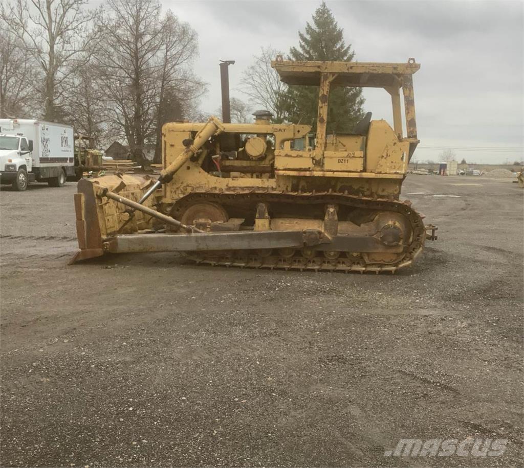 CAT D7F Buldožerji goseničarji