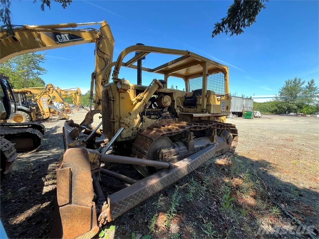 CAT D7G Buldožerji goseničarji