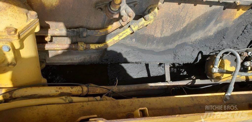 CAT D8H Buldožerji goseničarji