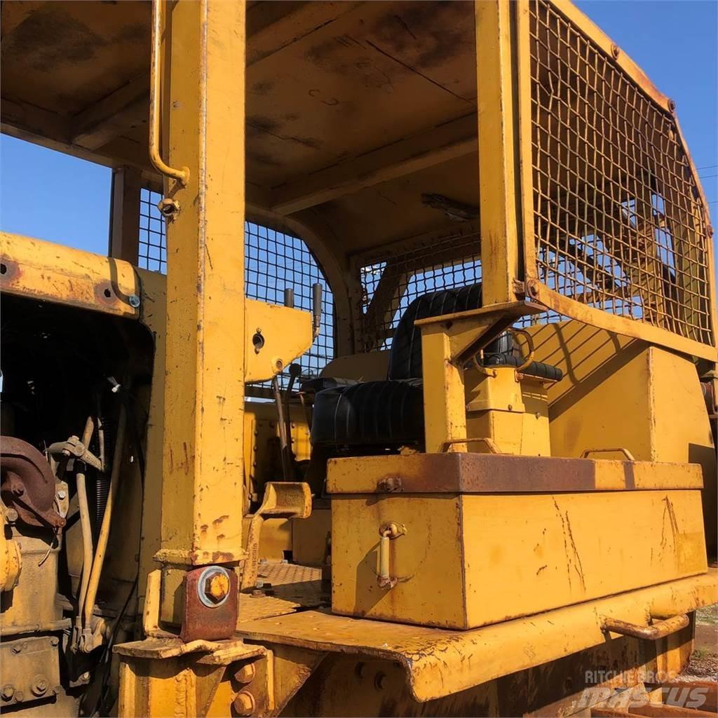 CAT D8H Buldožerji goseničarji
