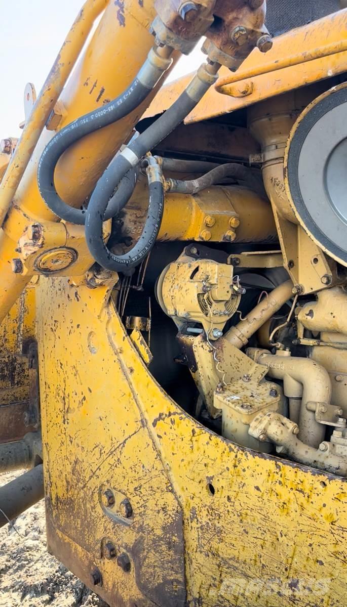 CAT D8H Buldožerji goseničarji