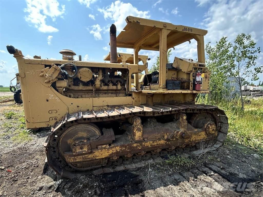 CAT D8H Buldožerji goseničarji