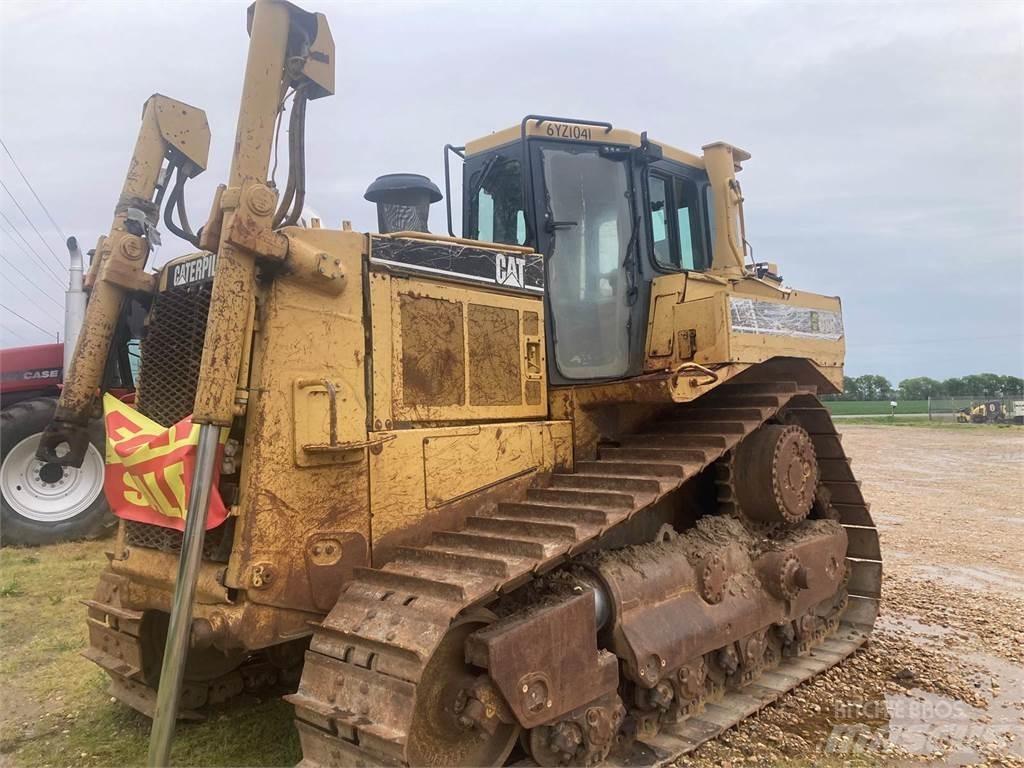 CAT D8R Buldožerji goseničarji