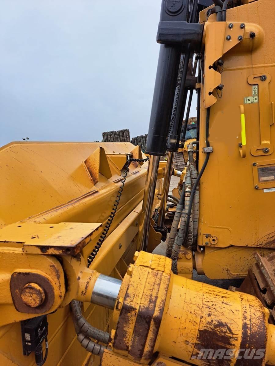 CAT D8T Buldožerji goseničarji