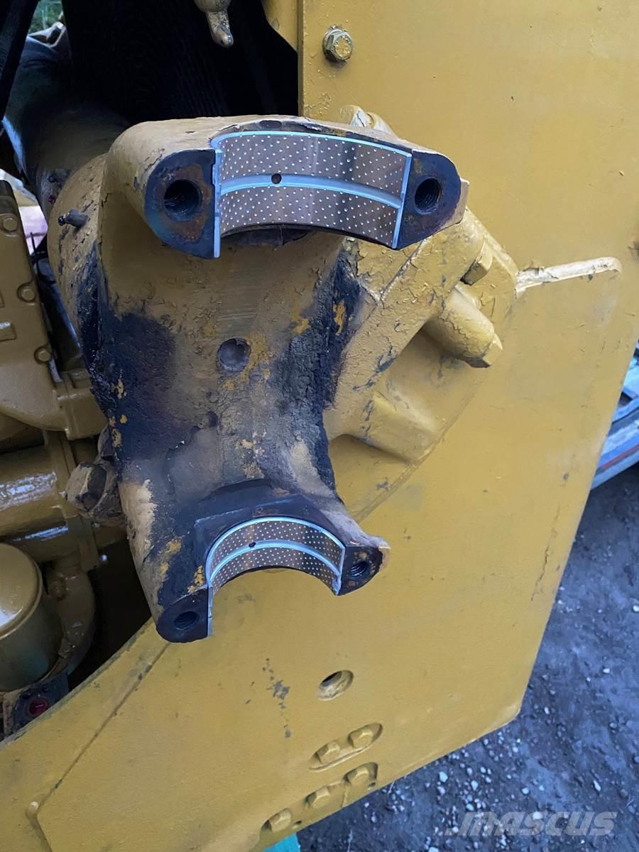 CAT D9G Buldožerji goseničarji