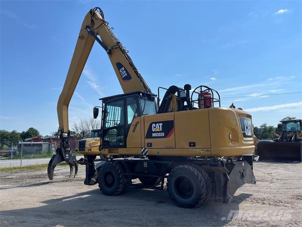 CAT MH3026 Rušilni bagri