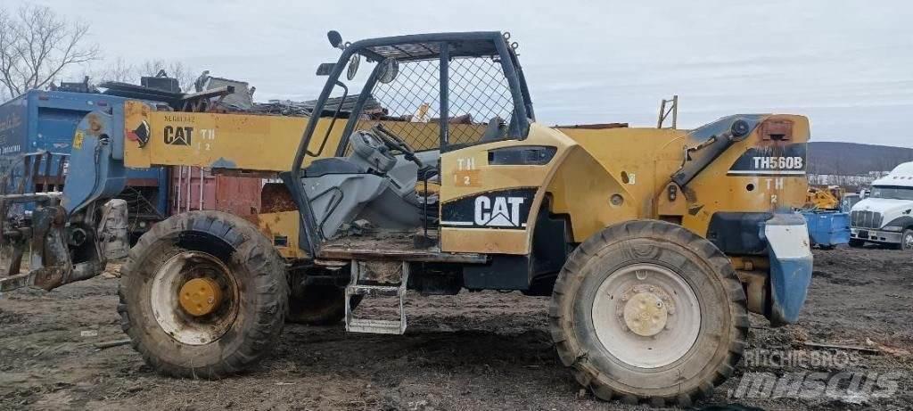 CAT TH560B Teleskopski viličarji