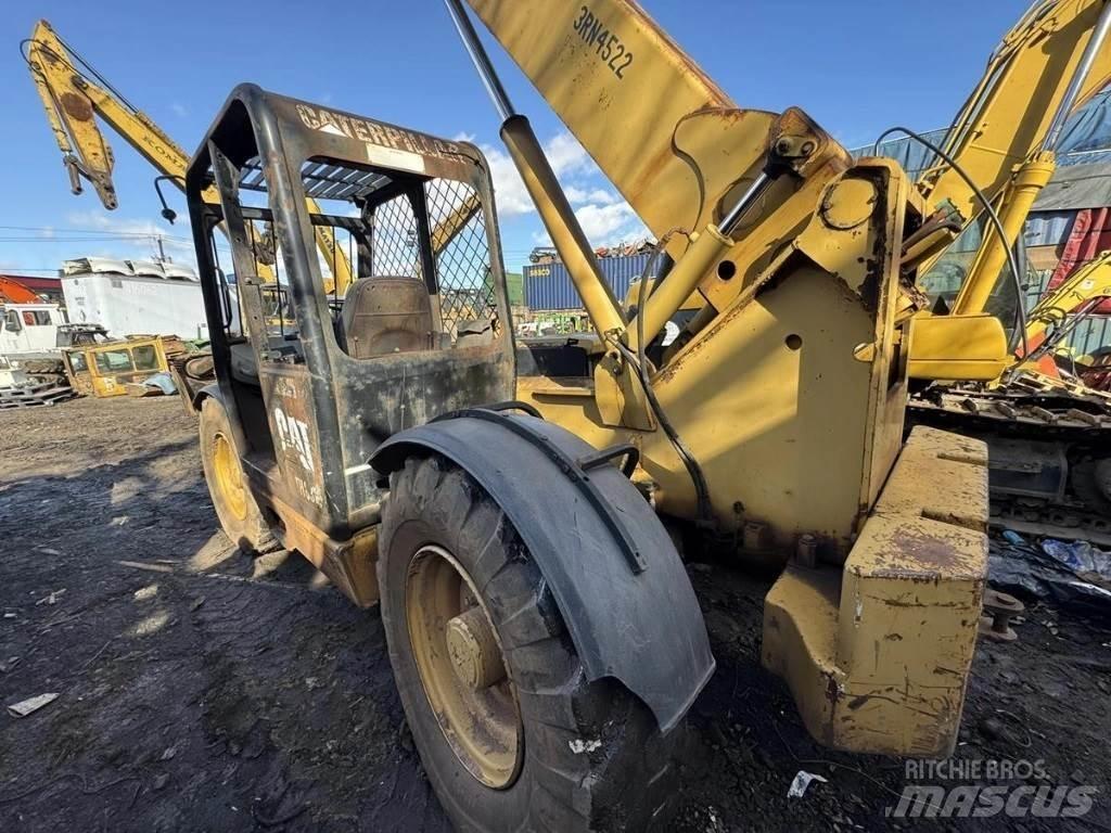 CAT TH83 Teleskopski viličarji