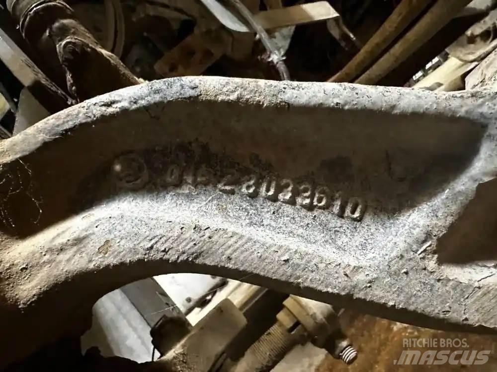  Dana 367 Osi