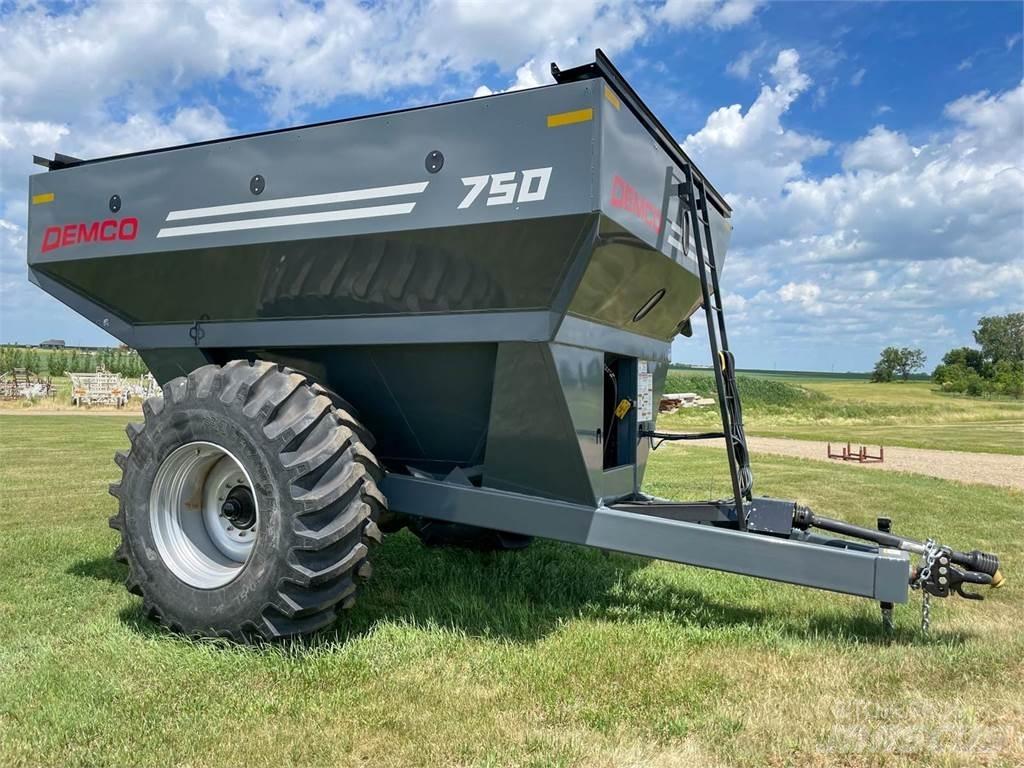 Demco 750 Prikolice za žito