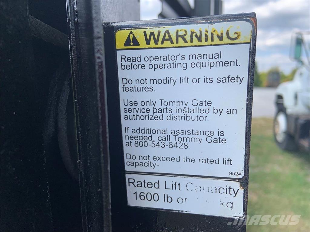 Ford 550 Tovornjaki za prevoz živine