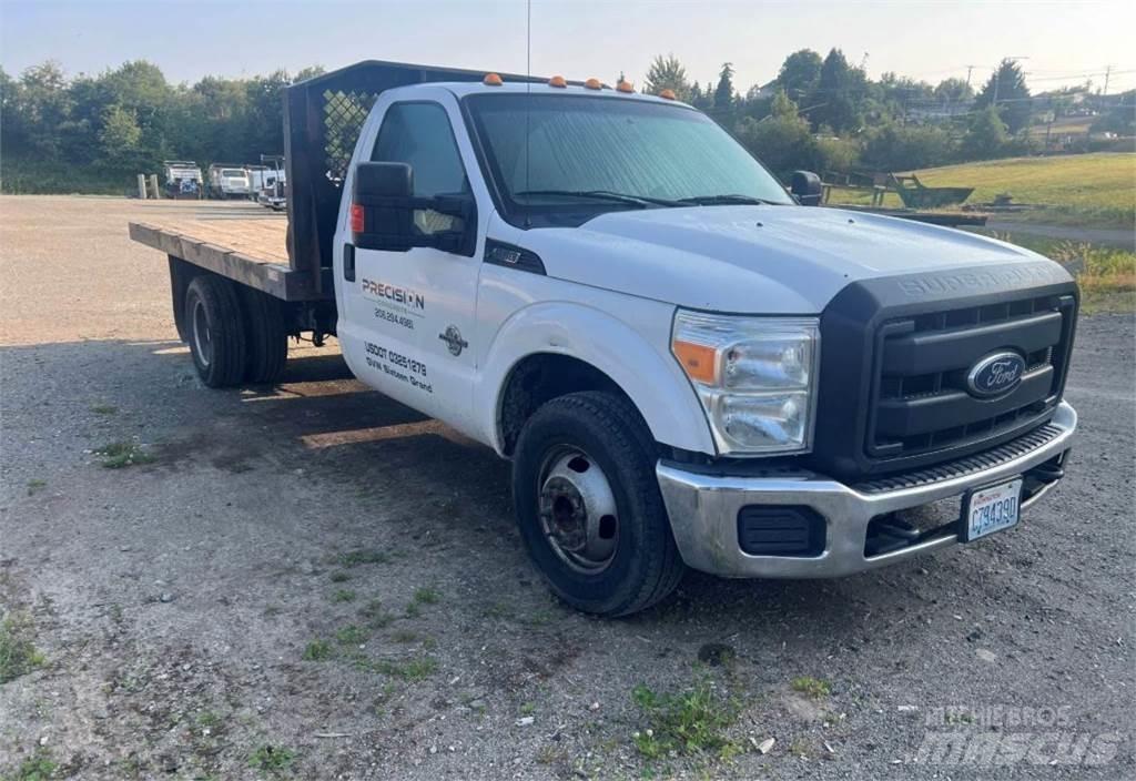 Ford F-350 Tovornjaki s kesonom/platojem