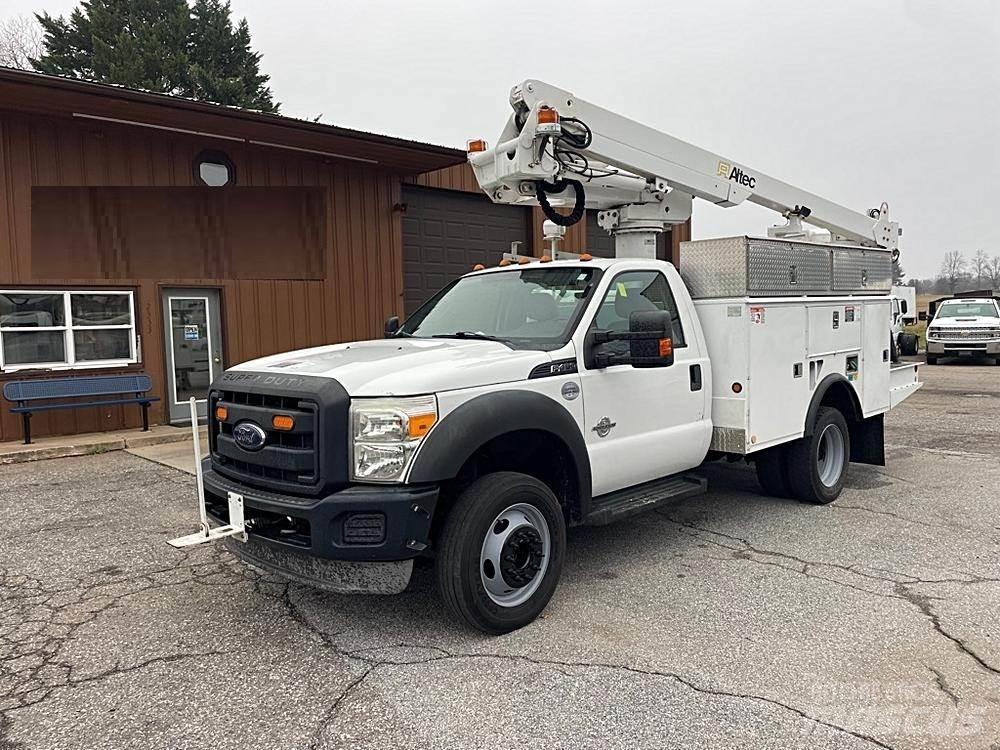 Ford F-450 Avtokošare