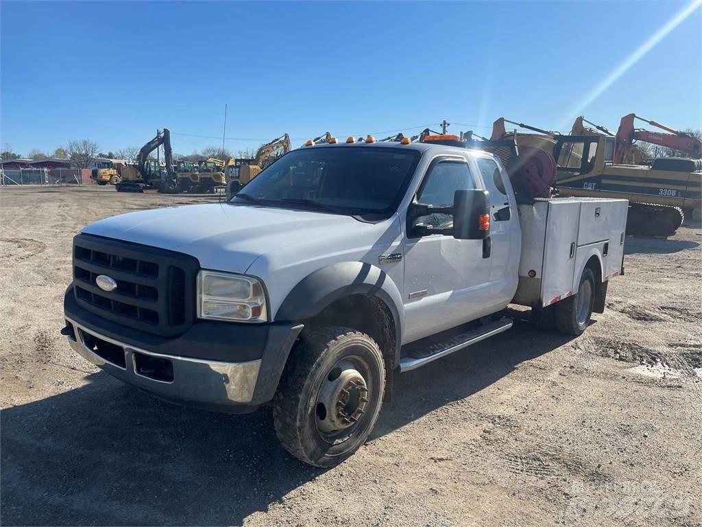 Ford F-450 Komunalna vozila
