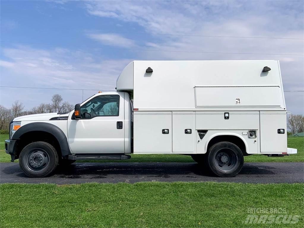 Ford F-450 Komunalna vozila