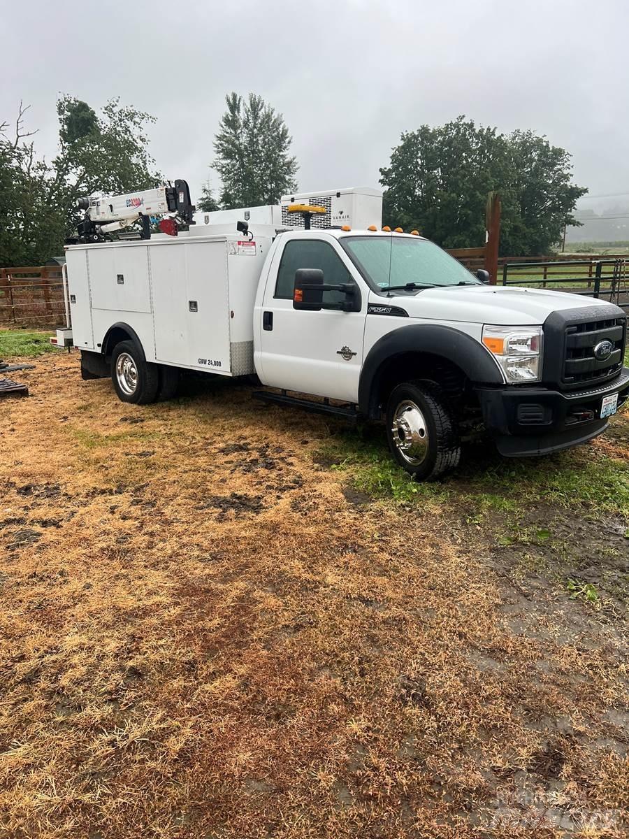 Ford F - 550 Komunalna vozila