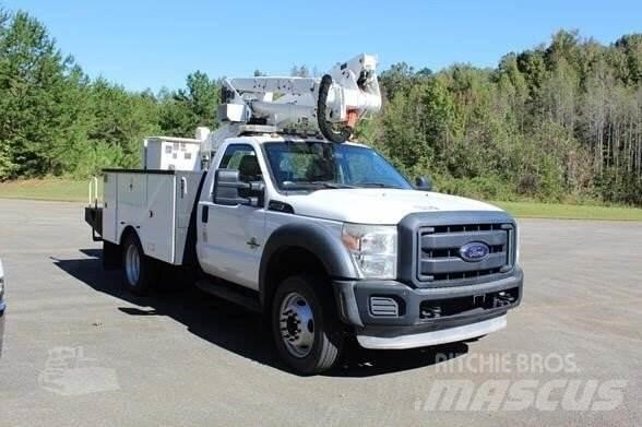 Ford F-550 Avtokošare