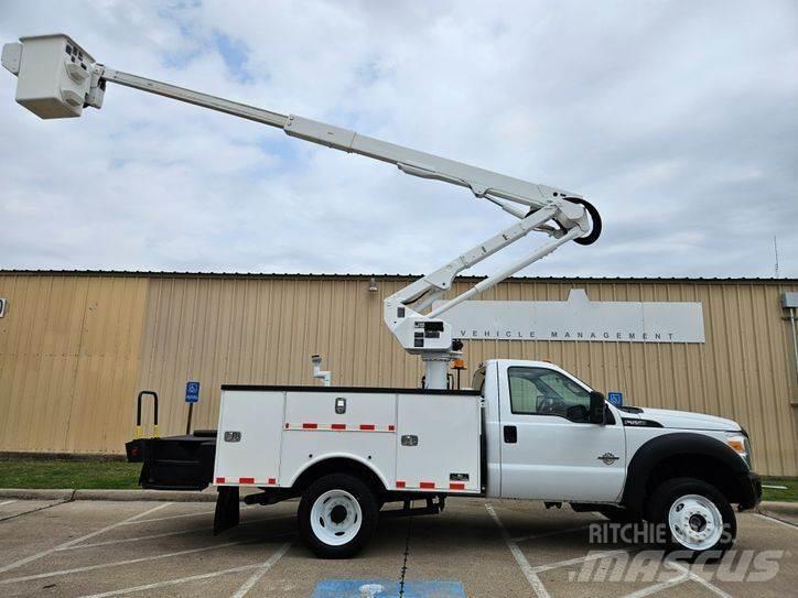 Ford F-550 Avtokošare