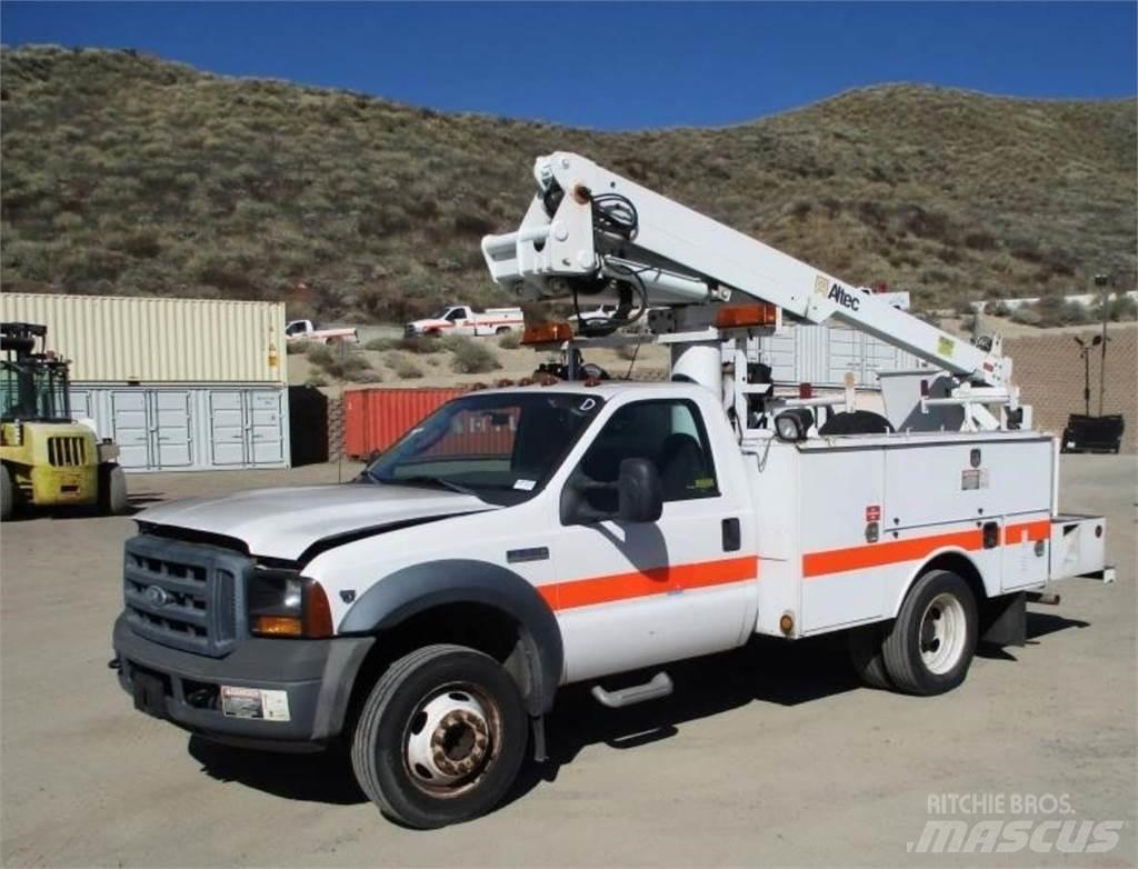 Ford F-550 Avtokošare