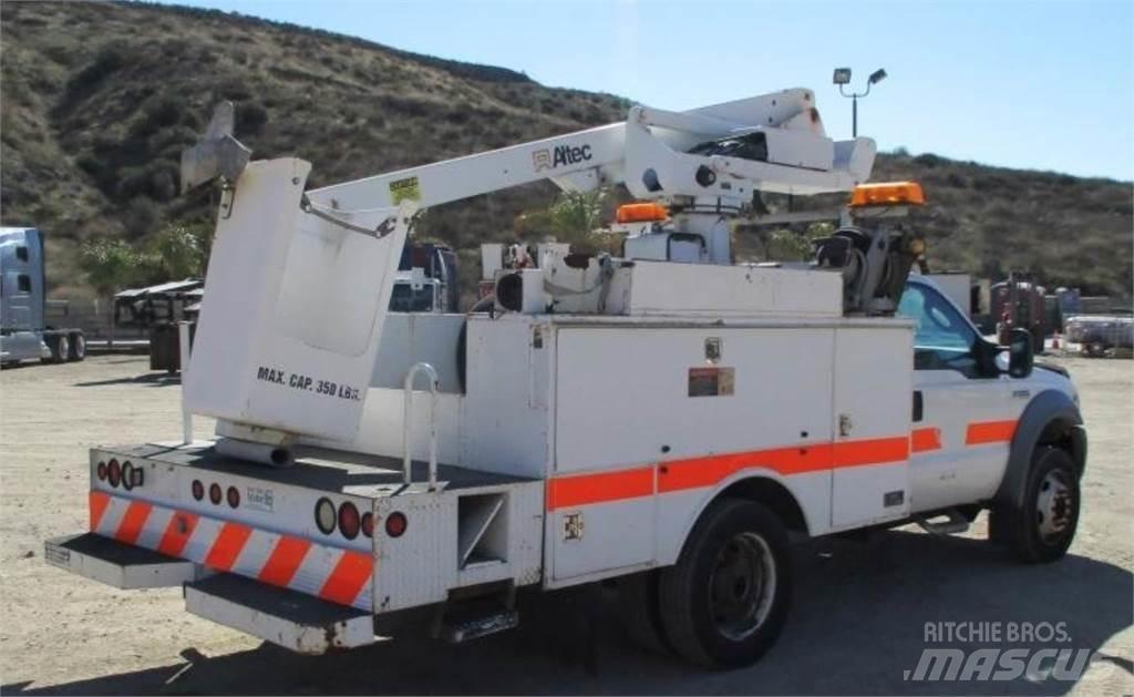 Ford F-550 Avtokošare