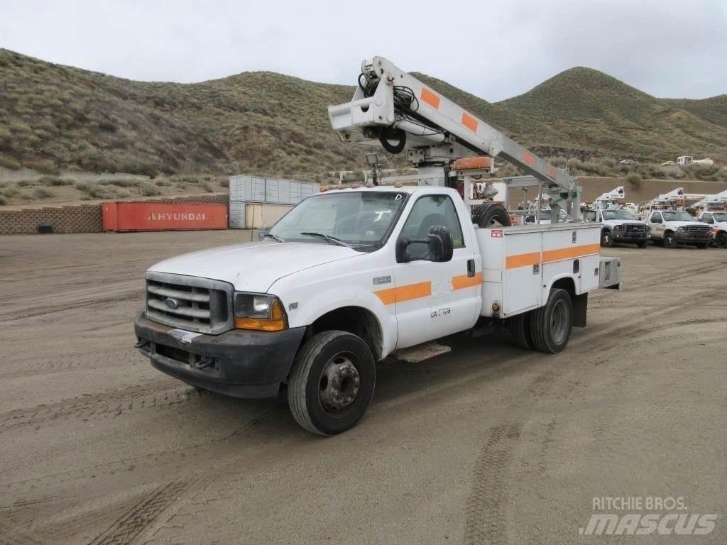 Ford F-550 Avtokošare