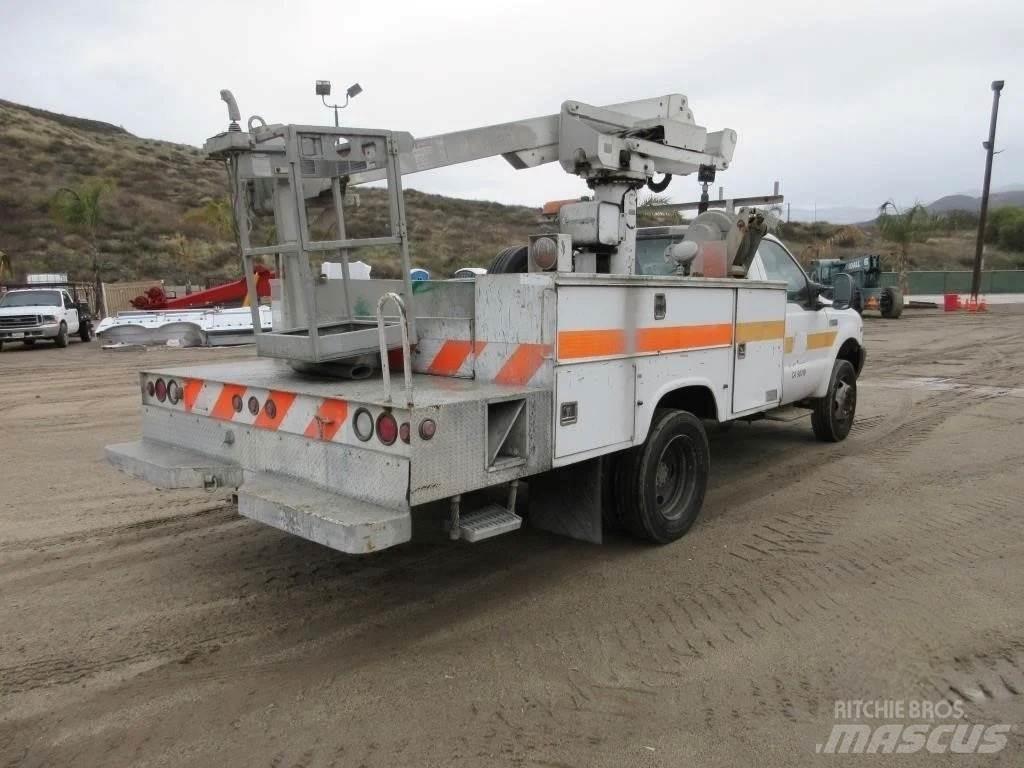 Ford F-550 Avtokošare