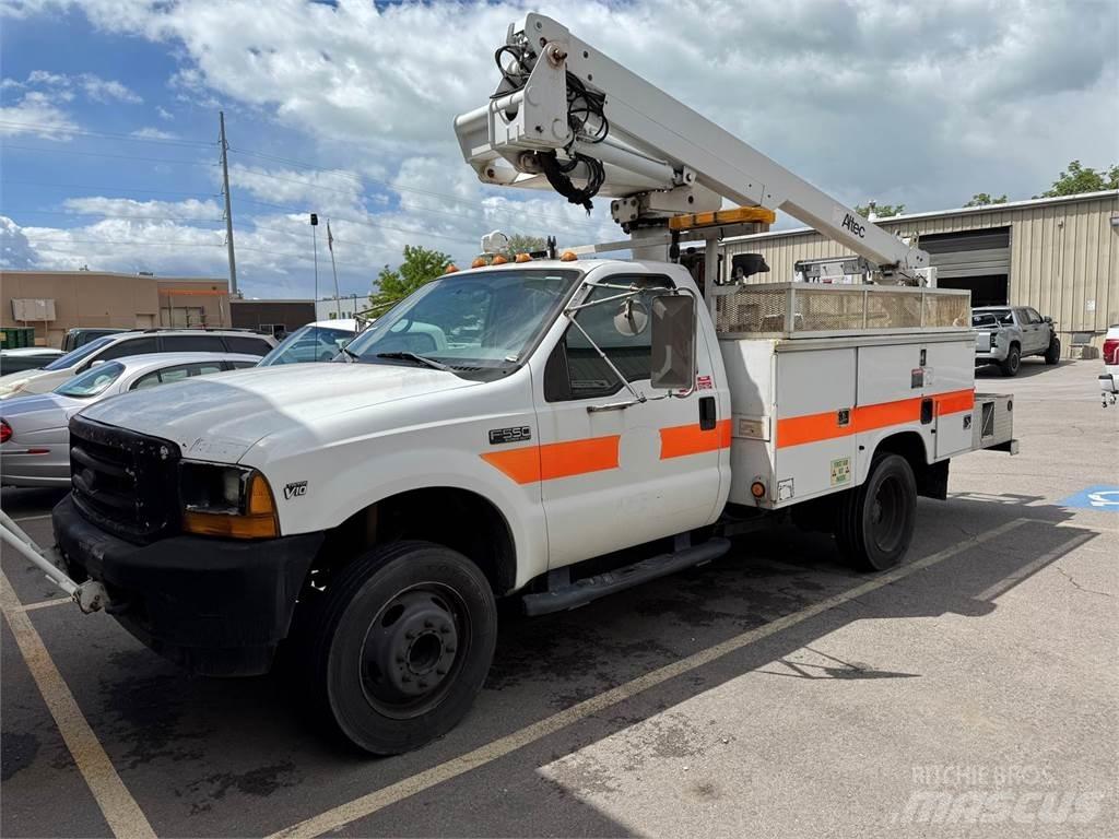 Ford F-550 Avtokošare