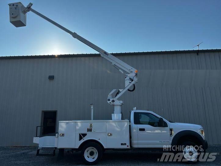 Ford F-550 Avtokošare
