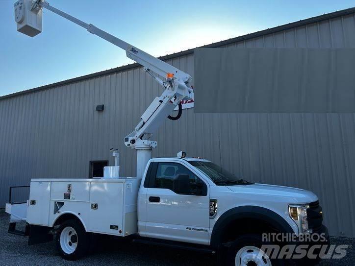 Ford F-550 Avtokošare