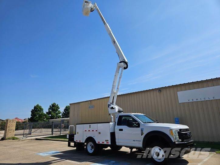 Ford F-550 Avtokošare