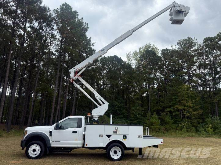 Ford F-550 Avtokošare