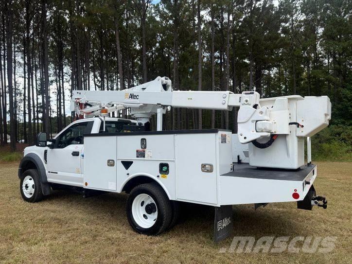 Ford F-550 Avtokošare