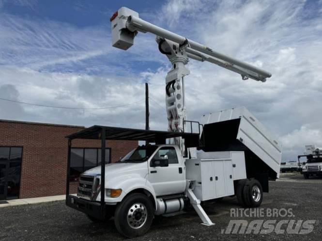 Ford F-750 Avtokošare