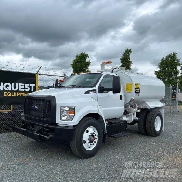 Ford F-750 Tovornjaki cisterne