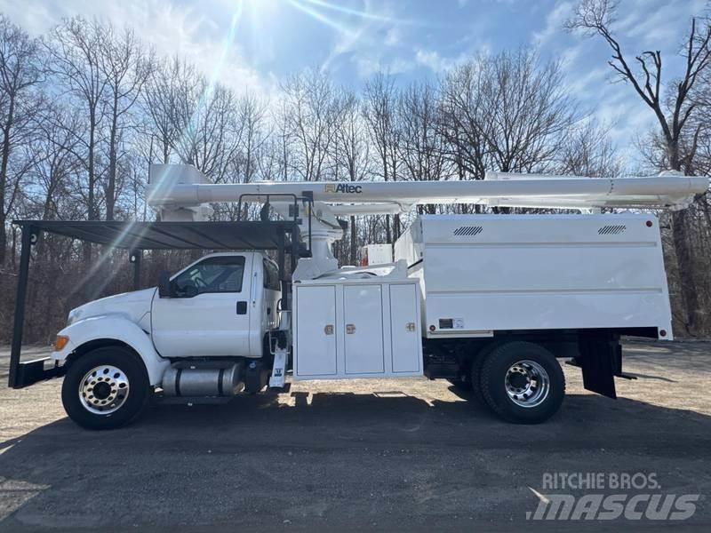 Ford F-750 Avtokošare