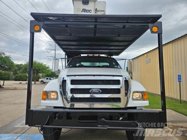Ford F-750 Avtokošare