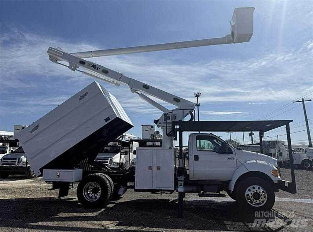 Ford F-750 Avtokošare