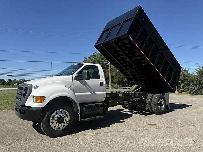 Ford F-750 Tovornjaki za žagovino