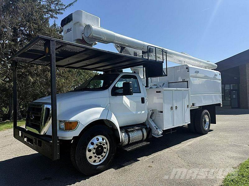 Ford F-750 Avtokošare