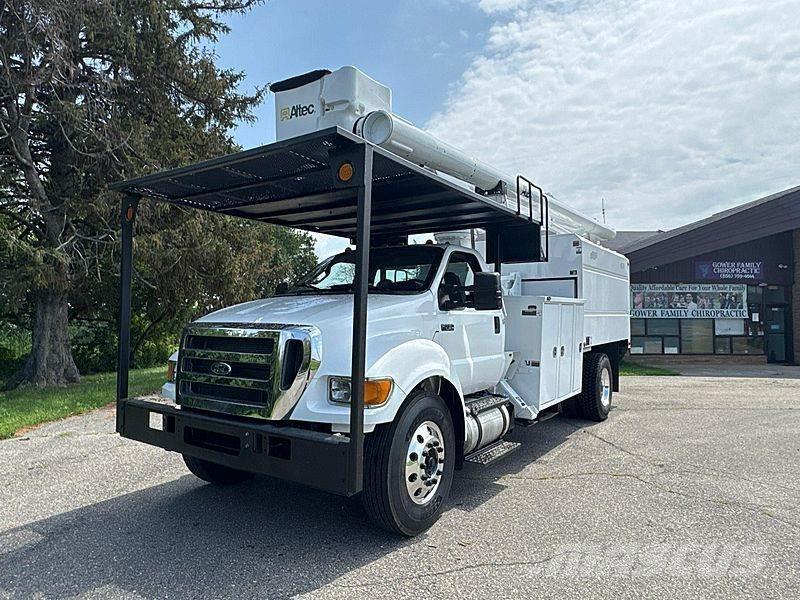 Ford F-750 Avtokošare