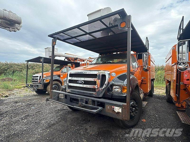 Ford F-750 Avtokošare
